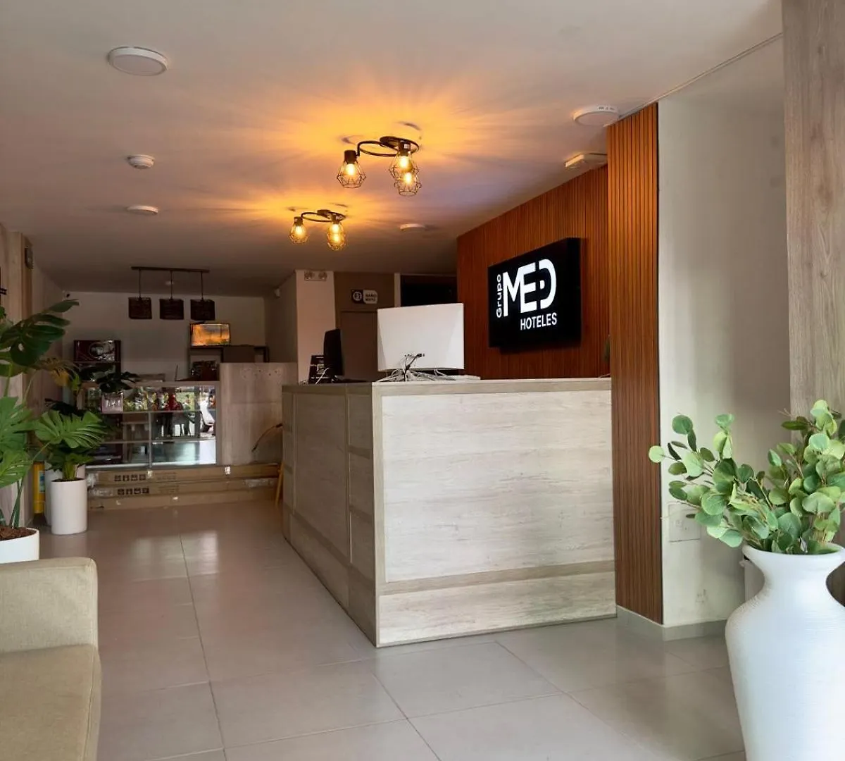 ***  Hotel Med Llanogrande Rionegro Colombia
